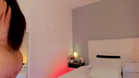 hannamartinnez online show from October 13, 2025, 5:13 pm