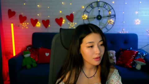 hannarosie online show from February 5, 2025, 9:29 pm