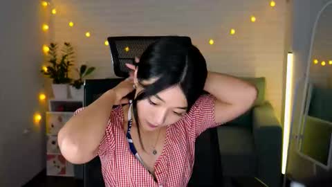 hannarosie online show from September 25, 2025, 5:27 pm