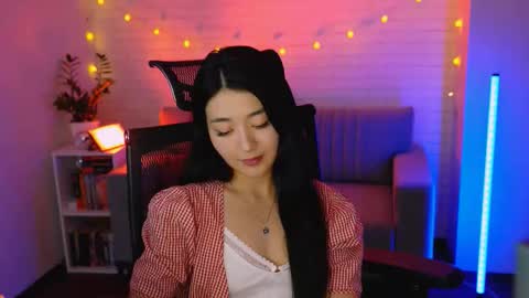 hannarosie online show from November 15, 2025, 7:10 pm