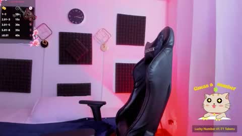 Hanna  online show from December 5, 2025, 8:16 pm