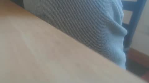 hannes_k online show from October 19, 2025, 8:37 am