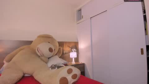 taylor live   online show from February 24, 2025, 1:35 am