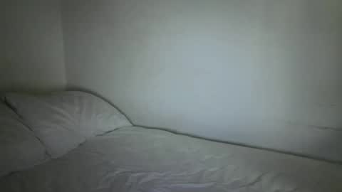 hanny online show from April 21, 2026, 9:28 pm