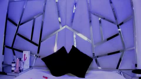 hanny_watson online show from March 2, 2026, 3:09 am