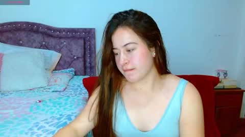 isabella   online show from April 21, 2026, 12:34 am