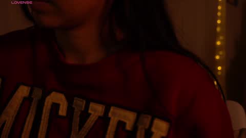 Mizi online show from February 4, 2025, 11:59 pm