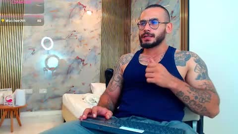 hanz_col online show from February 6, 2025, 9:11 am