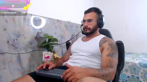 hanz_col online show from September 8, 2025, 5:34 pm