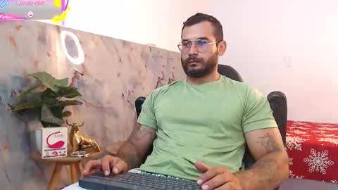 hanz_col online show from October 6, 2025, 11:51 am