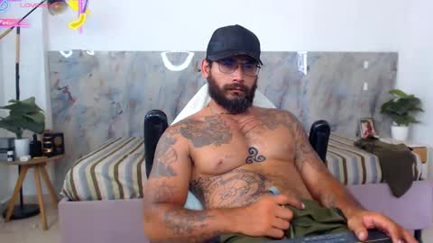 hanz_col online show from April 20, 2026, 3:37 pm