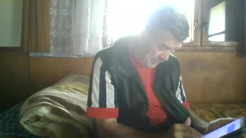 hanzik1954 online show from July 4, 2026, 9:48 am