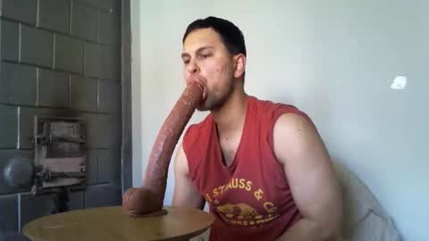 Snapshot of happycock_9inch chatting on April 3, 2026, 11:08 am Rommy2K online show from April 3, 2026, 11:08 am