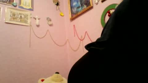 happyemily  online show from February 1, 2026, 8:18 pm