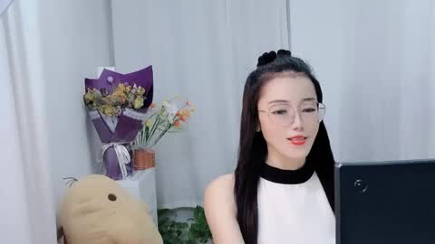 Daisy online show from April 21, 2026, 3:50 pm