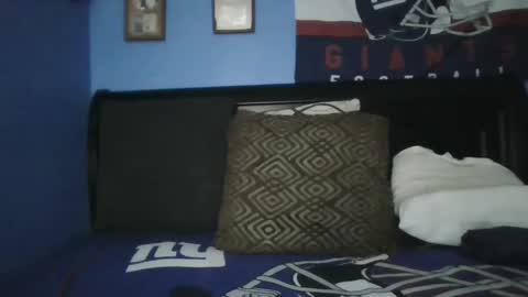 Snapshot of happyhappy4 chatting on March 10, 2025, 4:17 am happyhappy4 online show from March 10, 2025, 4:17 am