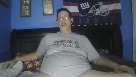 Snapshot of happyhappy4 chatting on January 8, 2026, 5:10 am happyhappy4 online show from January 8, 2026, 5:10 am