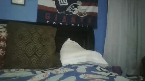 Snapshot of happyhappy4 chatting on January 12, 2026, 6:40 am happyhappy4 online show from January 12, 2026, 6:40 am