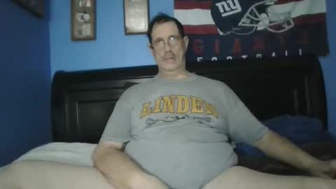 Snapshot of happyhappy4 chatting on March 1, 2026, 5:31 am happyhappy4 online show from March 1, 2026, 5:31 am