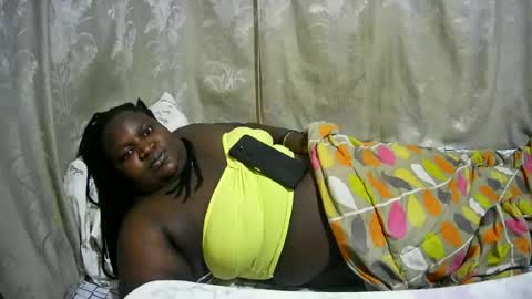 Snapshot of happysonia chatting on June 14, 2026, 6:04 am happysonia online show from June 14, 2026, 6:04 am