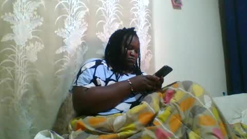 Snapshot of happysonia chatting on June 15, 2026, 9:22 am happysonia online show from June 15, 2026, 9:22 am