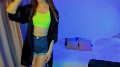 Stephanie online show from October 6, 2025, 6:27 pm