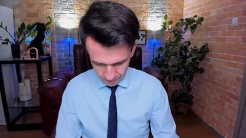 Steve online show from March 9, 2025, 2:10 pm