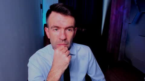 Steve online show from November 11, 2025, 11:32 am