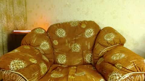 Valentino Hard online show from October 10, 2025, 9:25 pm