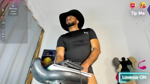 hardboy_latin online show from April 22, 2026, 4:26 am