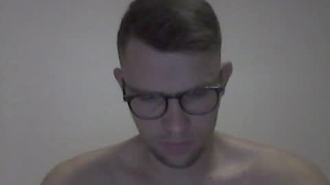 Snapshot of hardboylovemilfmoom chatting on June 30, 2026, 7:15 pm hardboylovemilfmoom online show from June 30, 2026, 7:15 pm