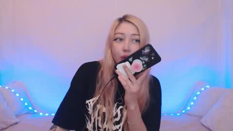 Emily online show from September 16, 2025, 10:55 pm