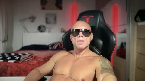 MATTSTEEL - ITALIAN STALLION online show from September 25, 2025, 1:09 am