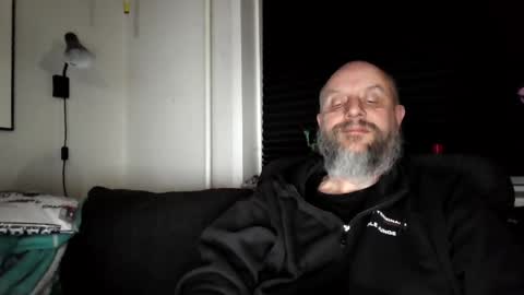 MrLazy online show from April 24, 2026, 7:27 pm