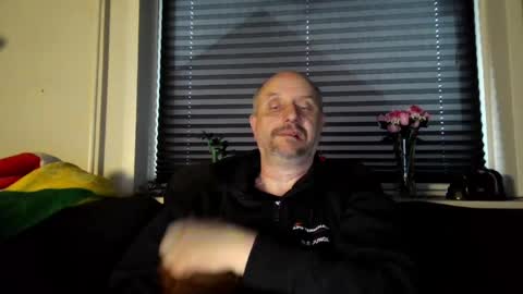 MrLazy online show from June 8, 2026, 6:08 pm