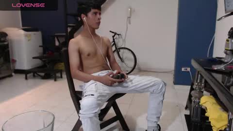 Andres Dean online show from February 12, 2025, 2:24 am