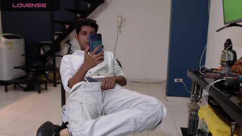 Andres Dean online show from February 26, 2025, 11:15 pm