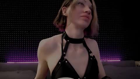 Miss Hardy online show from March 19, 2026, 2:48 am