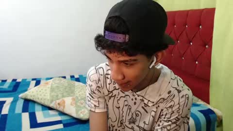Snapshot of haresandpame_mds chatting on June 19, 2026, 5:50 pm Hares online show from June 19, 2026, 5:50 pm