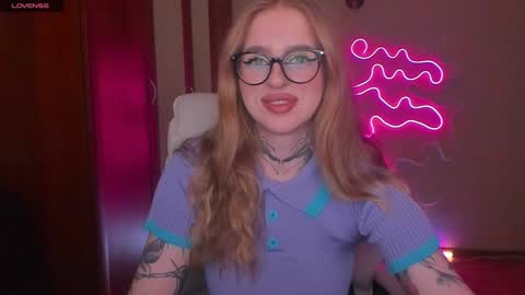 Julia online show from December 10, 2024, 6:11 am