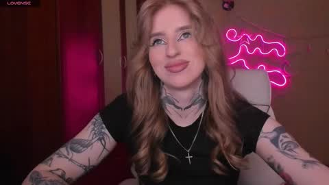 Julia online show from March 4, 2025, 5:11 am