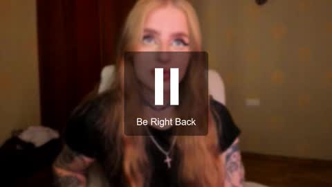 Julia online show from September 9, 2025, 5:40 am