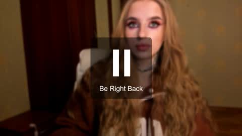 Julia online show from February 20, 2026, 5:04 am