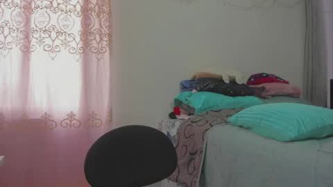 Natii  online show from April 22, 2026, 9:27 pm