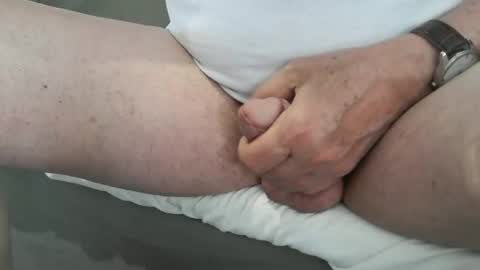 Snapshot of harryallnightes chatting on April 26, 2026, 6:44 am harryallnightes online show from April 26, 2026, 6:44 am