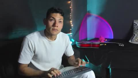  ... online show from October 8, 2025, 4:37 pm