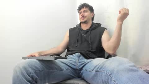 alpha online show from October 15, 2025, 3:28 am