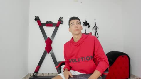 Harry online show from November 16, 2025, 4:01 pm