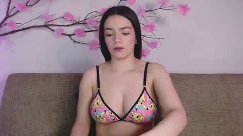     online show from February 2, 2025, 2:13 pm