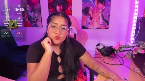 karen  online show from January 30, 2025, 6:32 pm